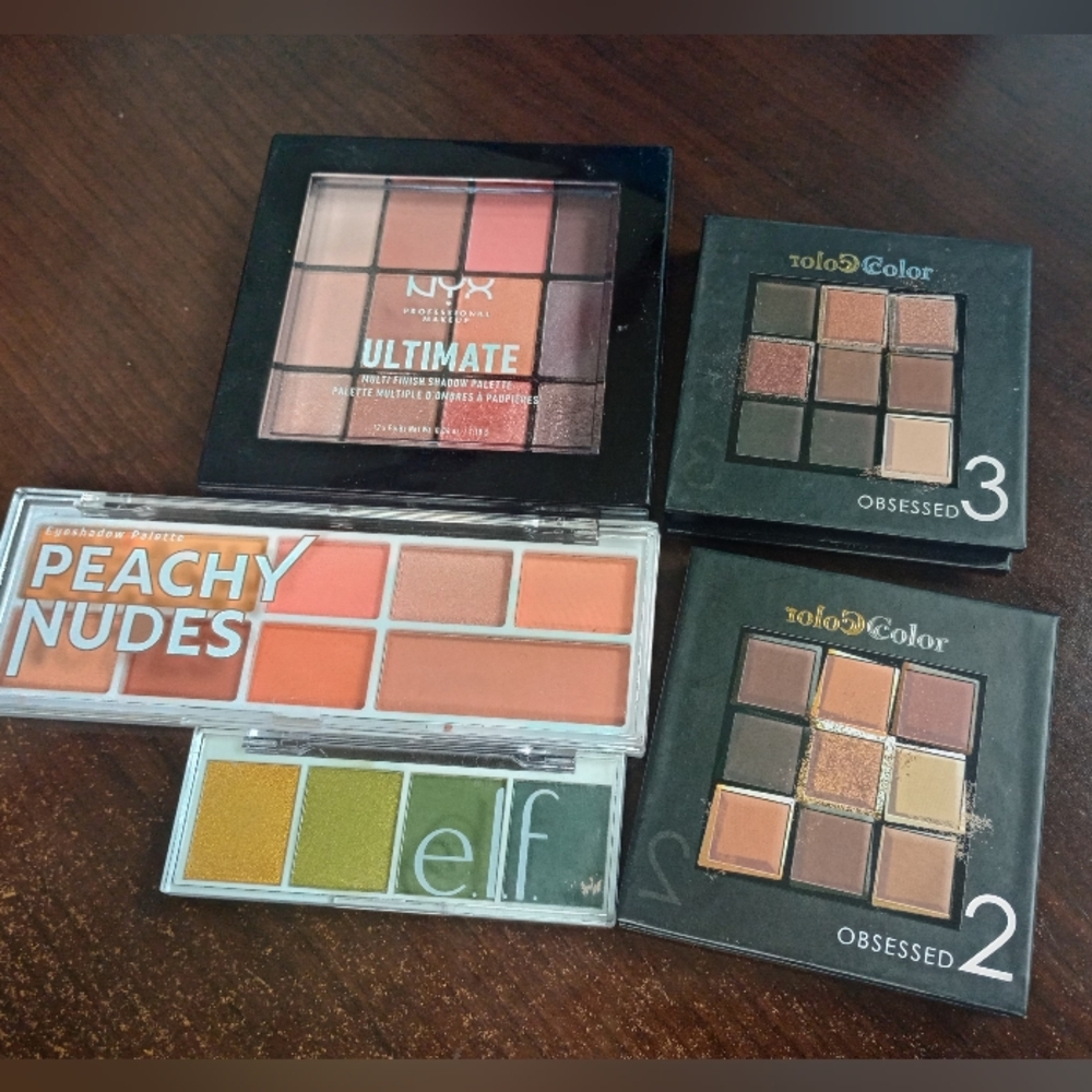 Peachy Nudes Eyeshadow Palette - Green and Orange